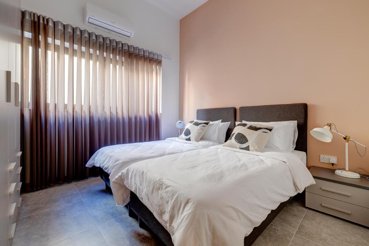Modern 3Br Apartment In Sliema'S Desirable Locale Exteriör bild