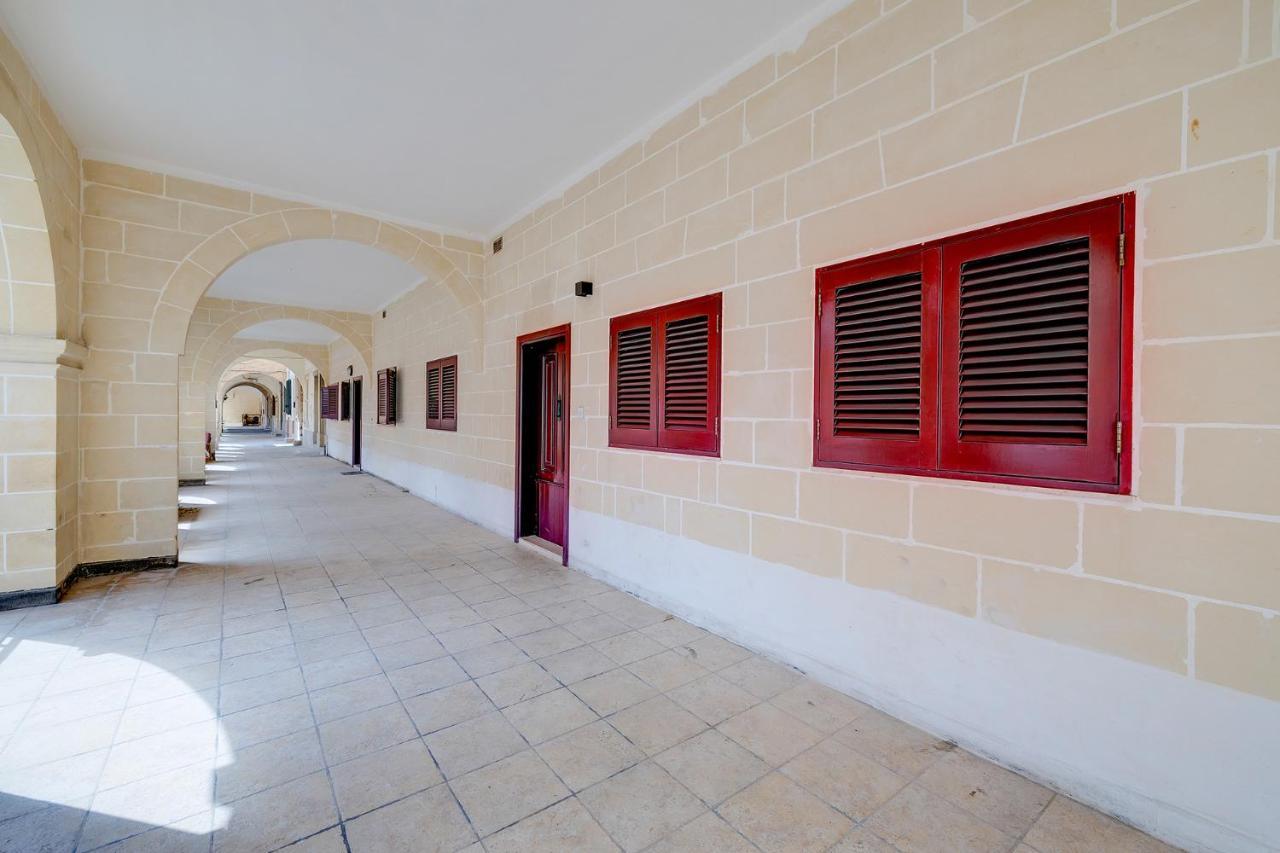 Modern 3Br Apartment In Sliema'S Desirable Locale Exteriör bild